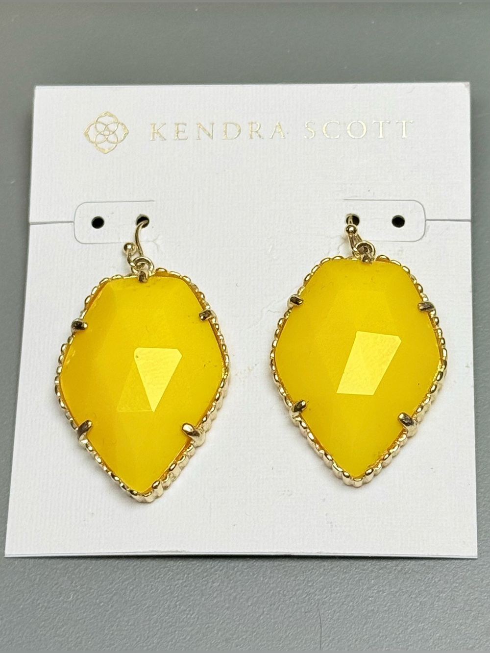 Kendra Scott Corley Gold Earrings in Yellow